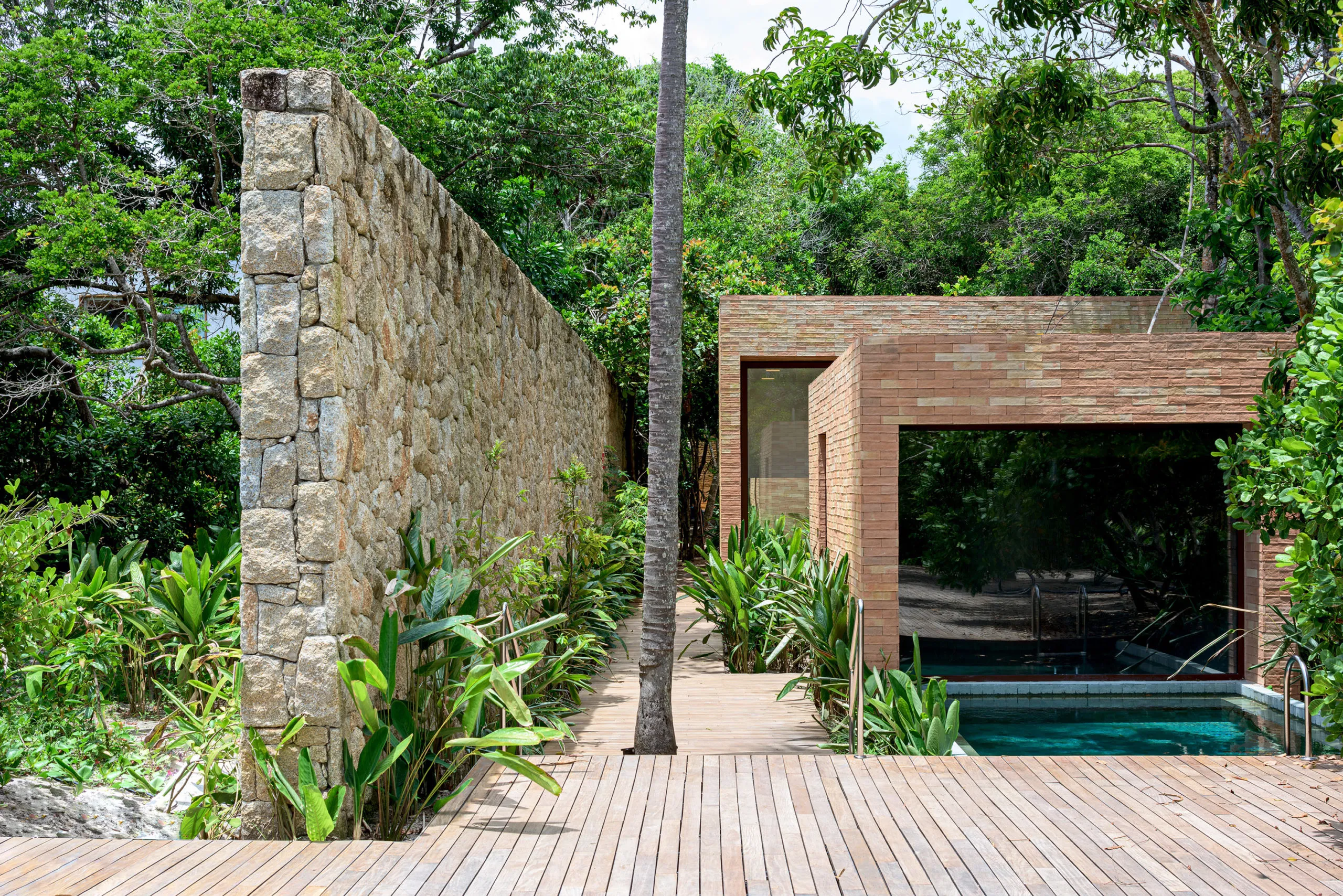 imgi_26_Hotel-Fasano-Trancoso-Wellness-Pool-2-scaled
