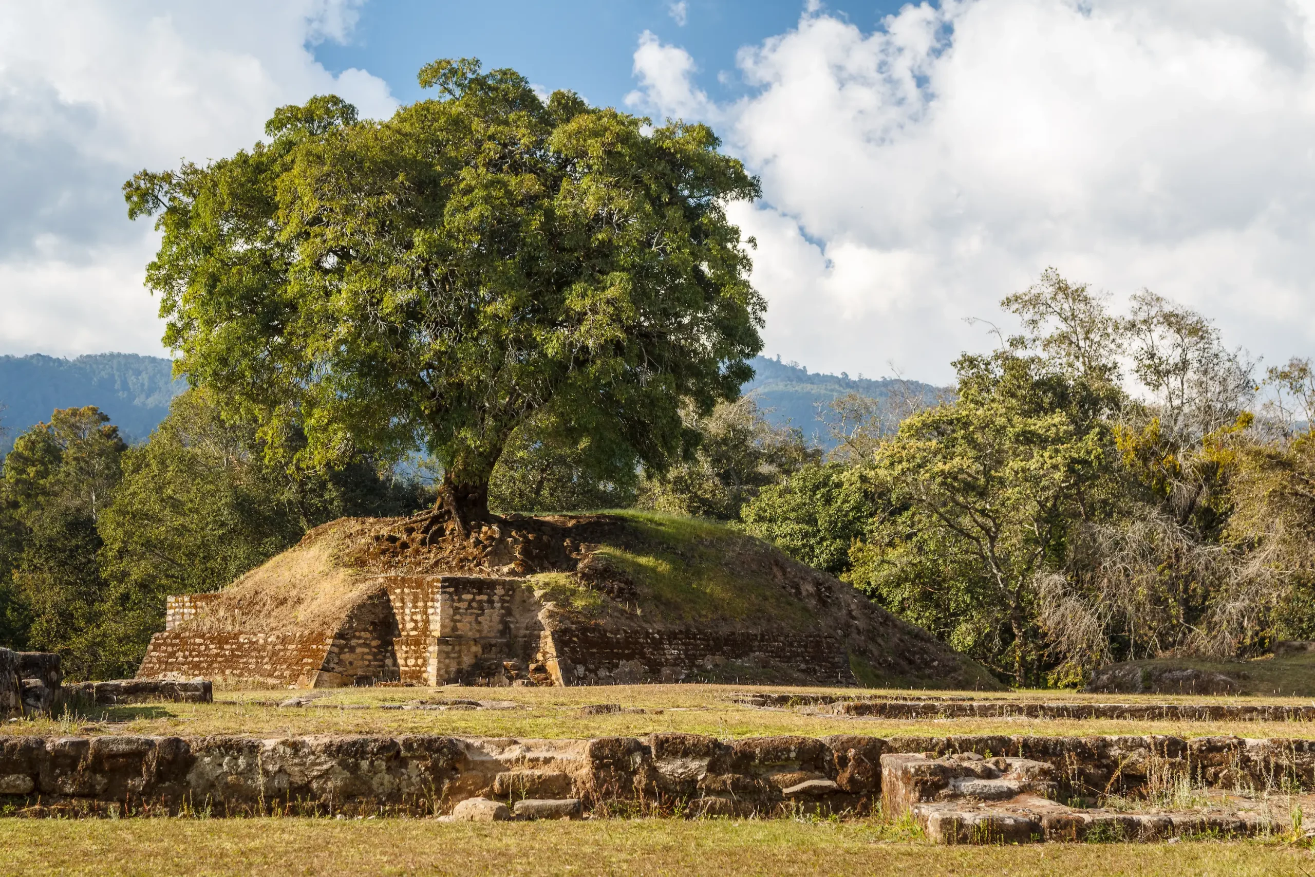 Il sito archeologico Maya di Iximché