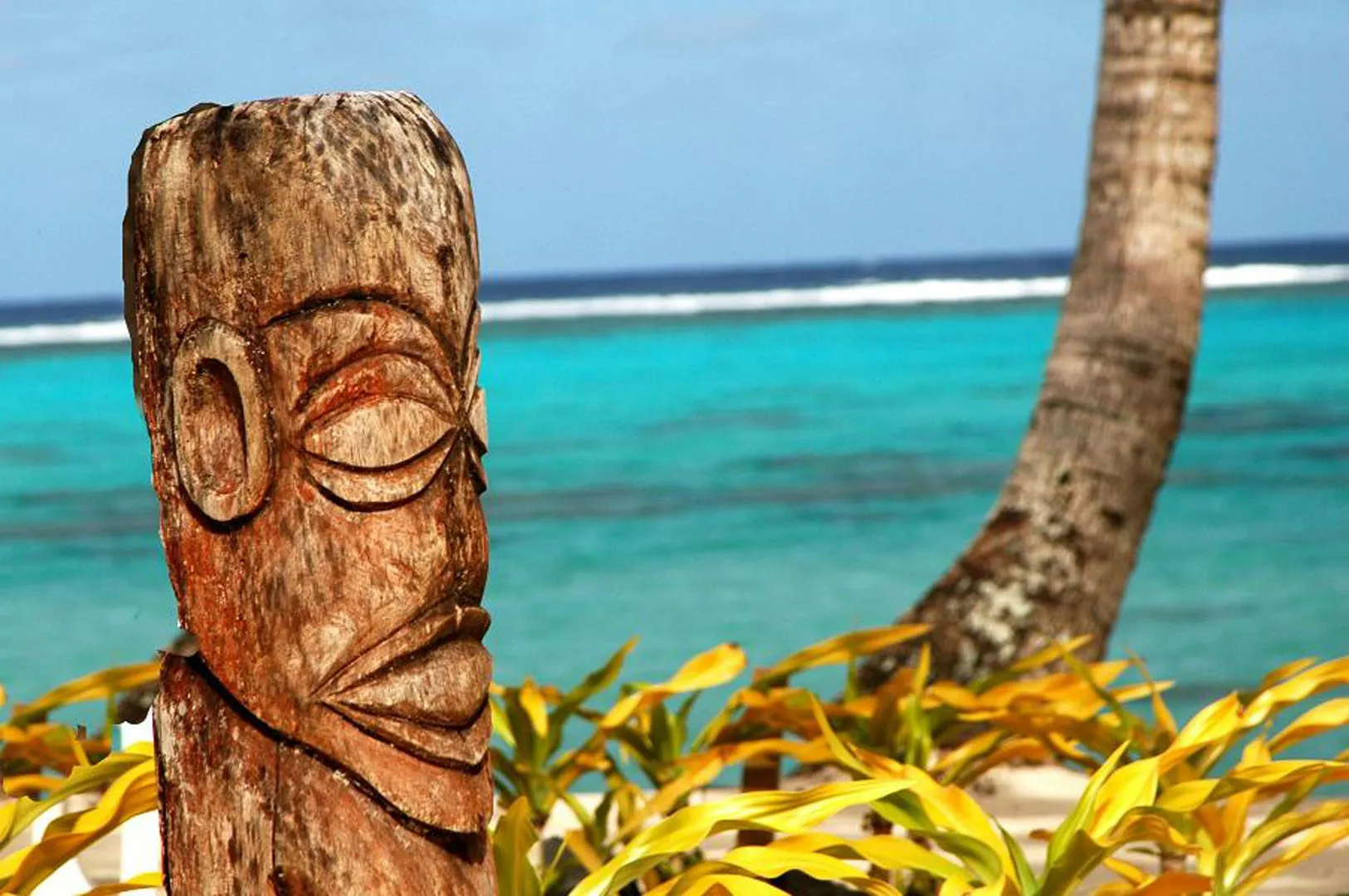 imgi_101_Little-Polynesian-Resort-Tiki