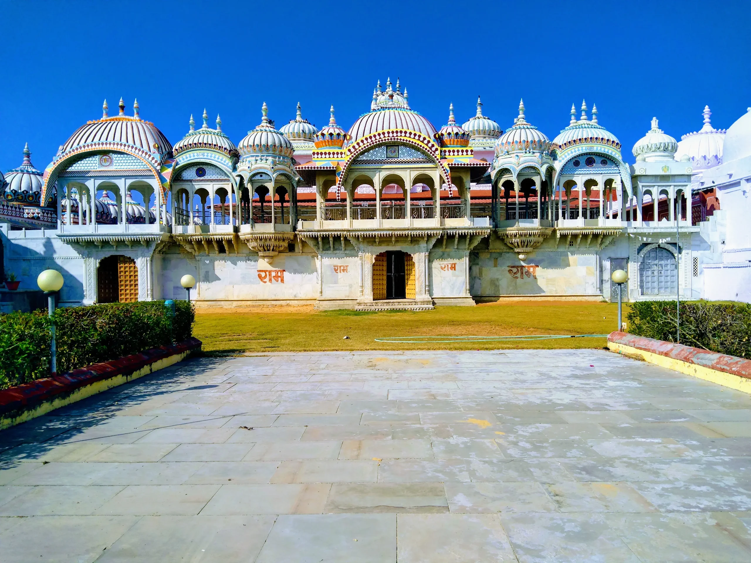 Percorso in jeep nel piccolo villaggio di Shahpura 