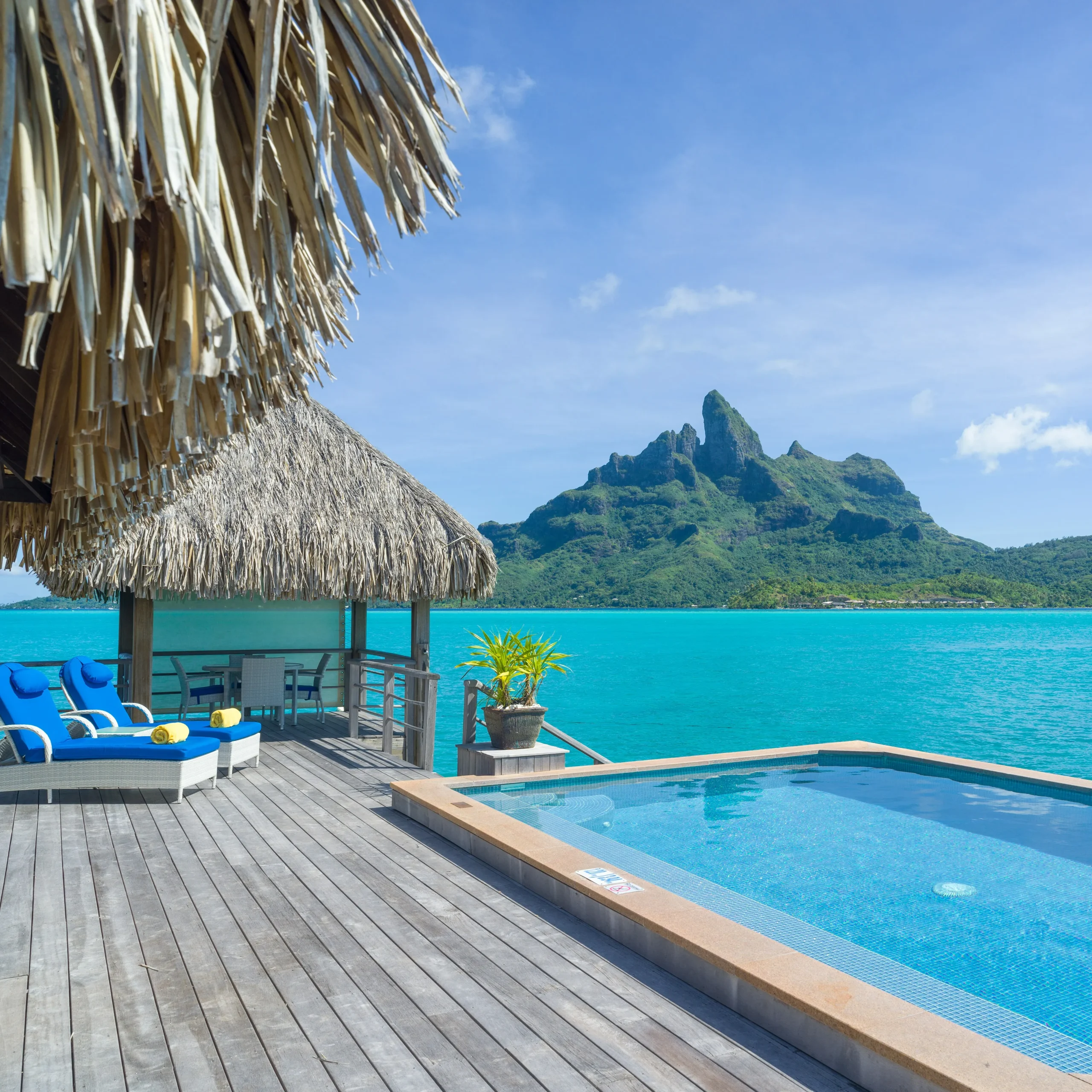 imgi_173_bobxr-royal-suitevilla-swimmingpool-1696-sq