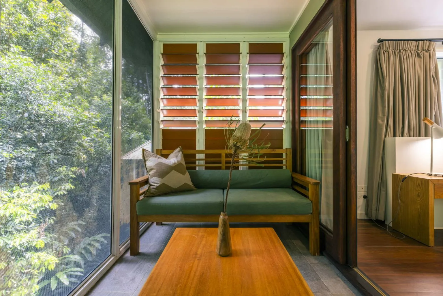 imgi_58_australia-daintree_ecolodge-canopy-treehouse-balcony-200x1334web-1536x1025