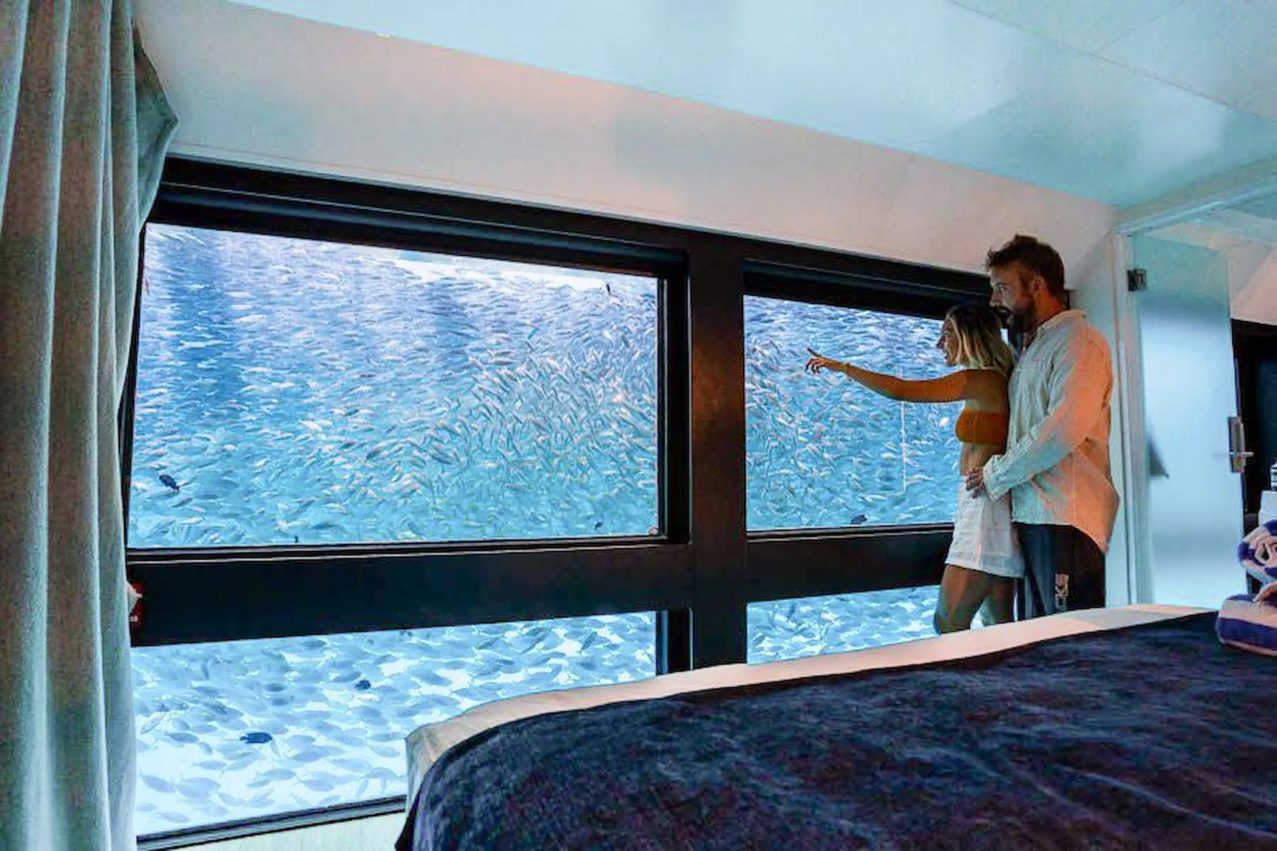 Pernottamento esclusivo in camera sott’acqua con vista sul mondo marino