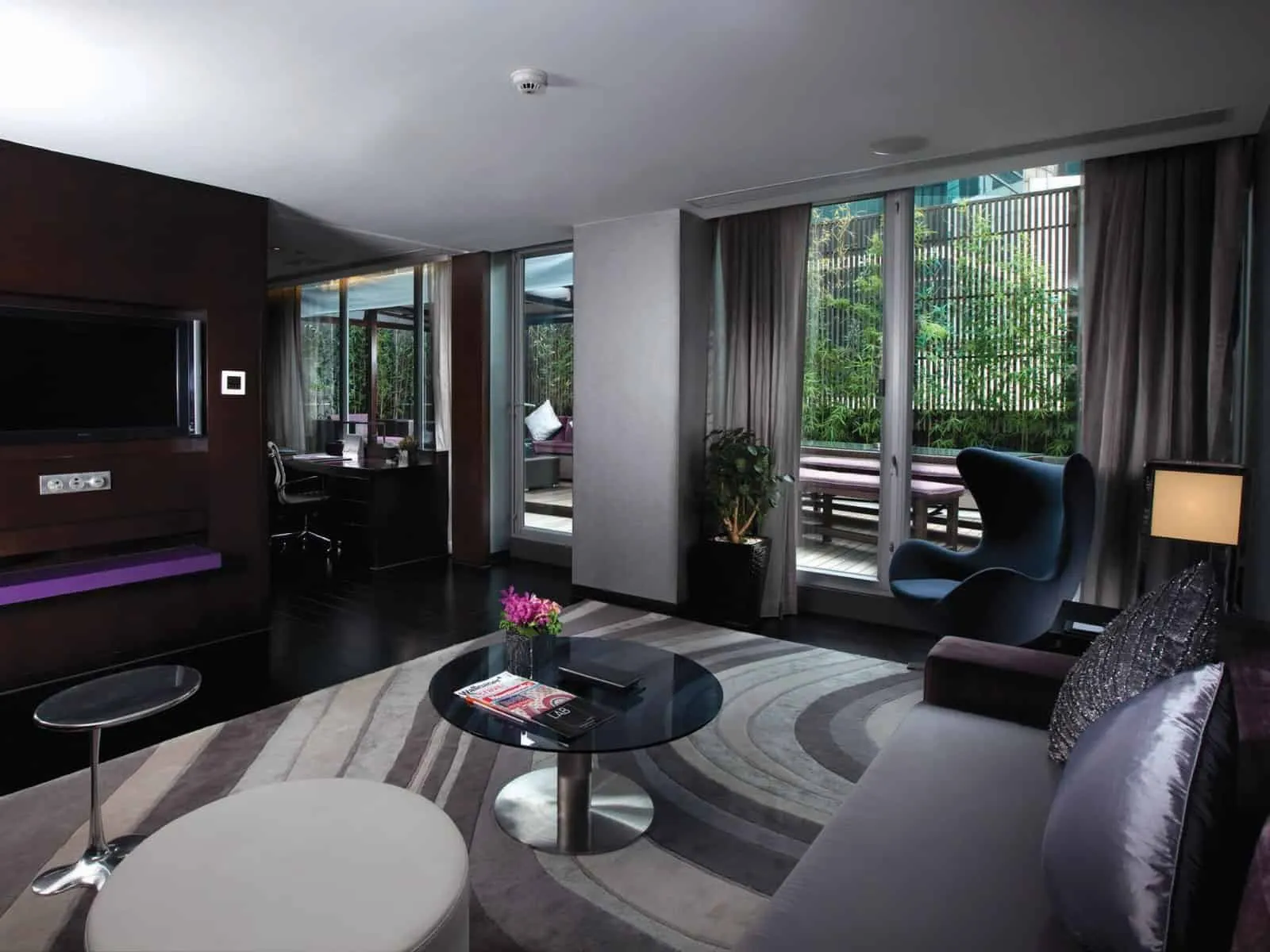 imgi_128_terrace-suite-eight-03-m-43