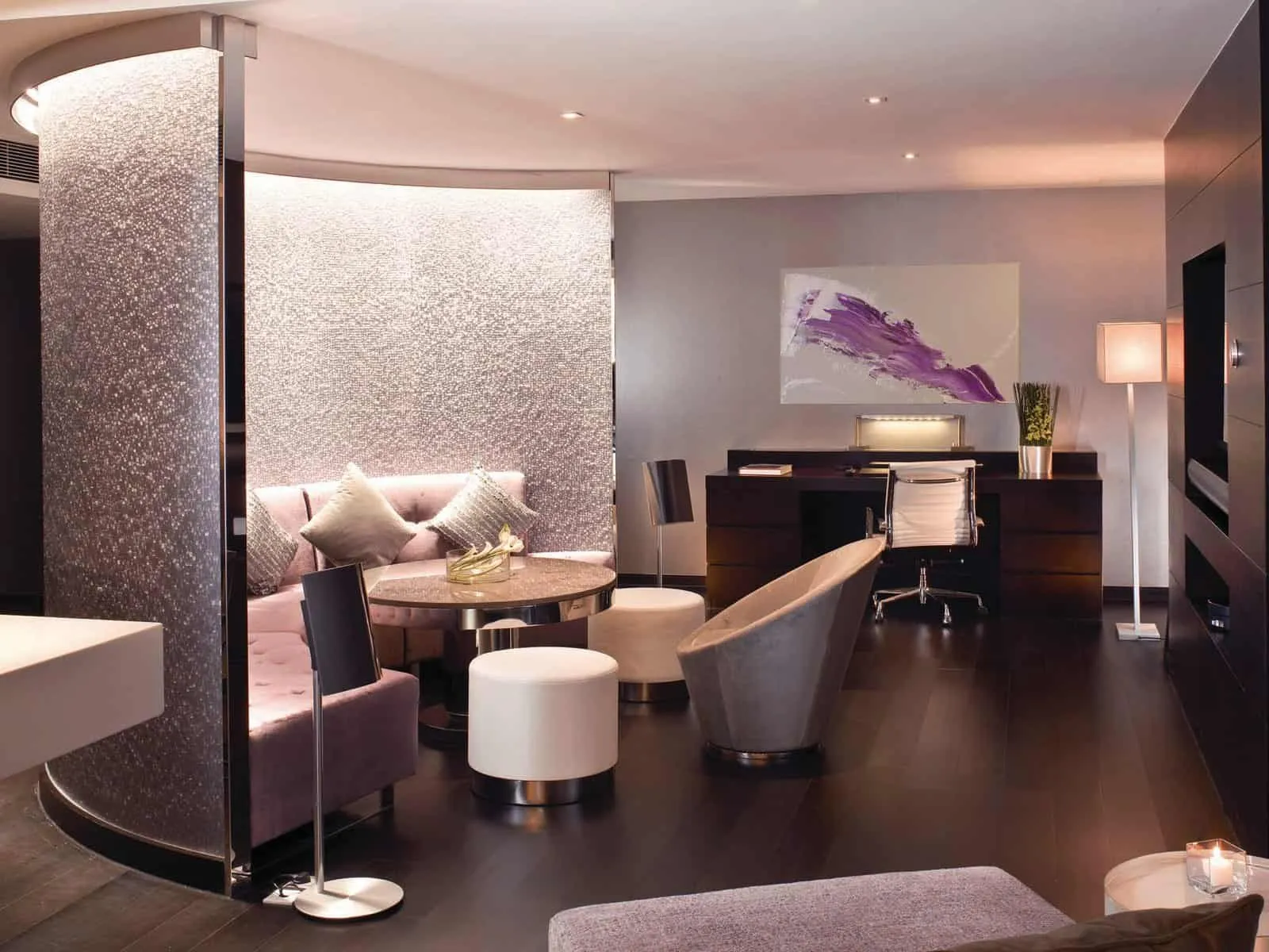 imgi_133_the-platinum-suite-01-m-43