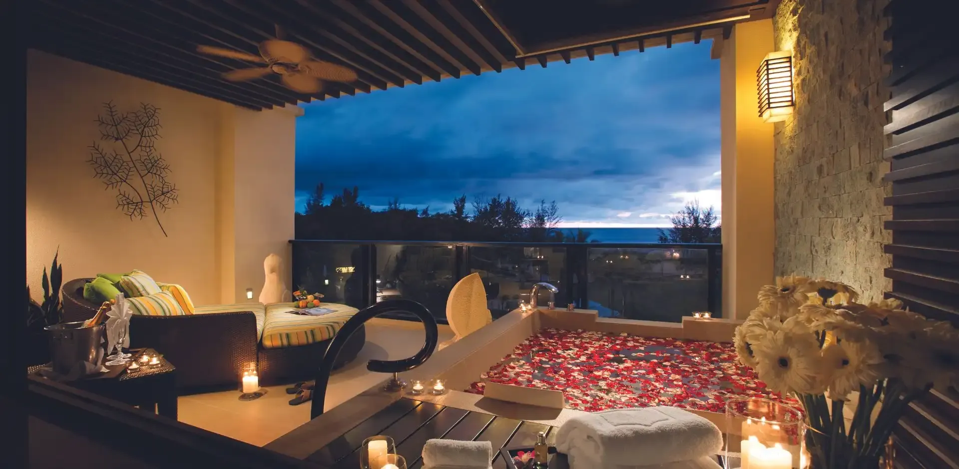 imgi_22_RRR_RoseBath_1920x940