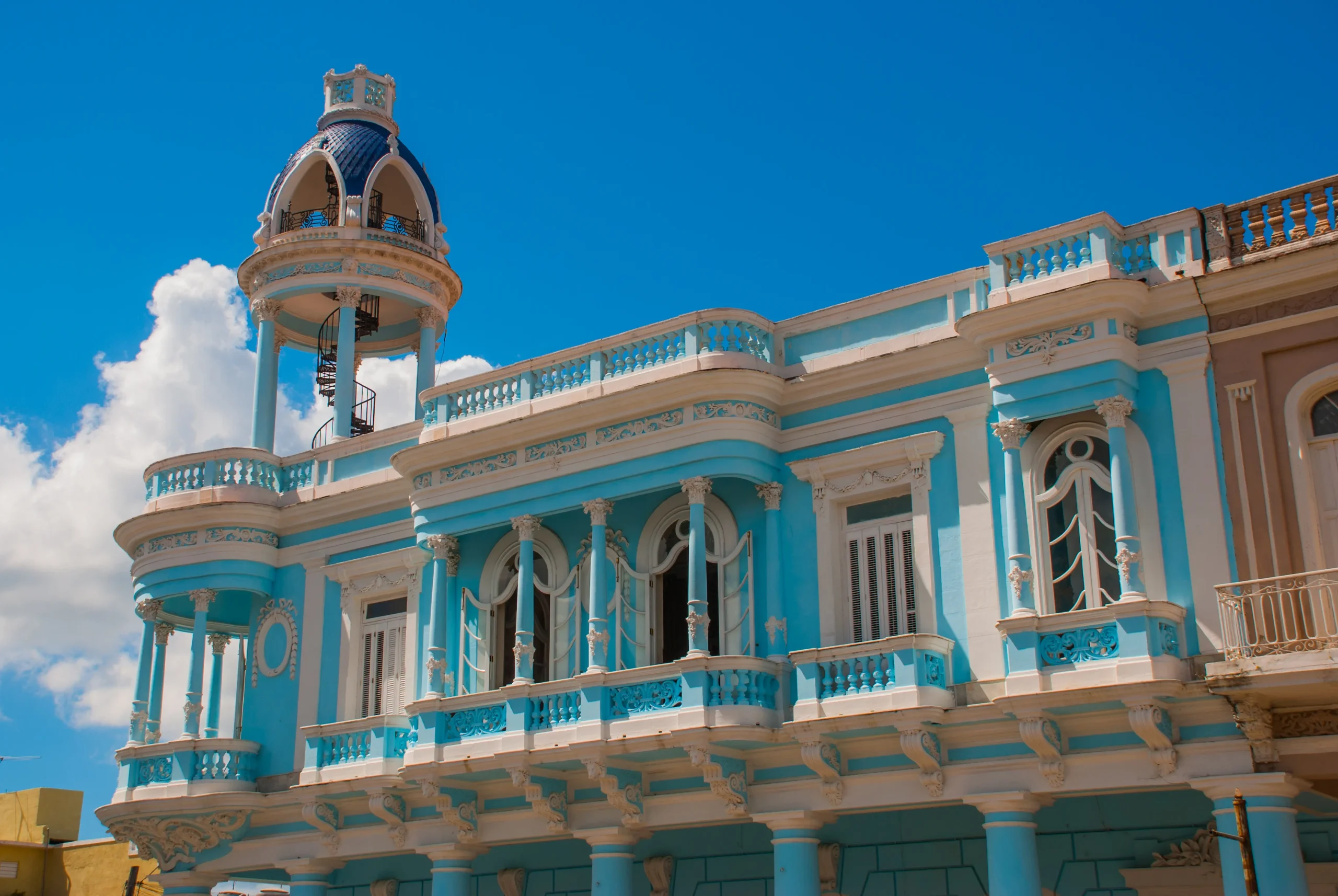 Cienfuegos, la perla elegante del sud di Cuba