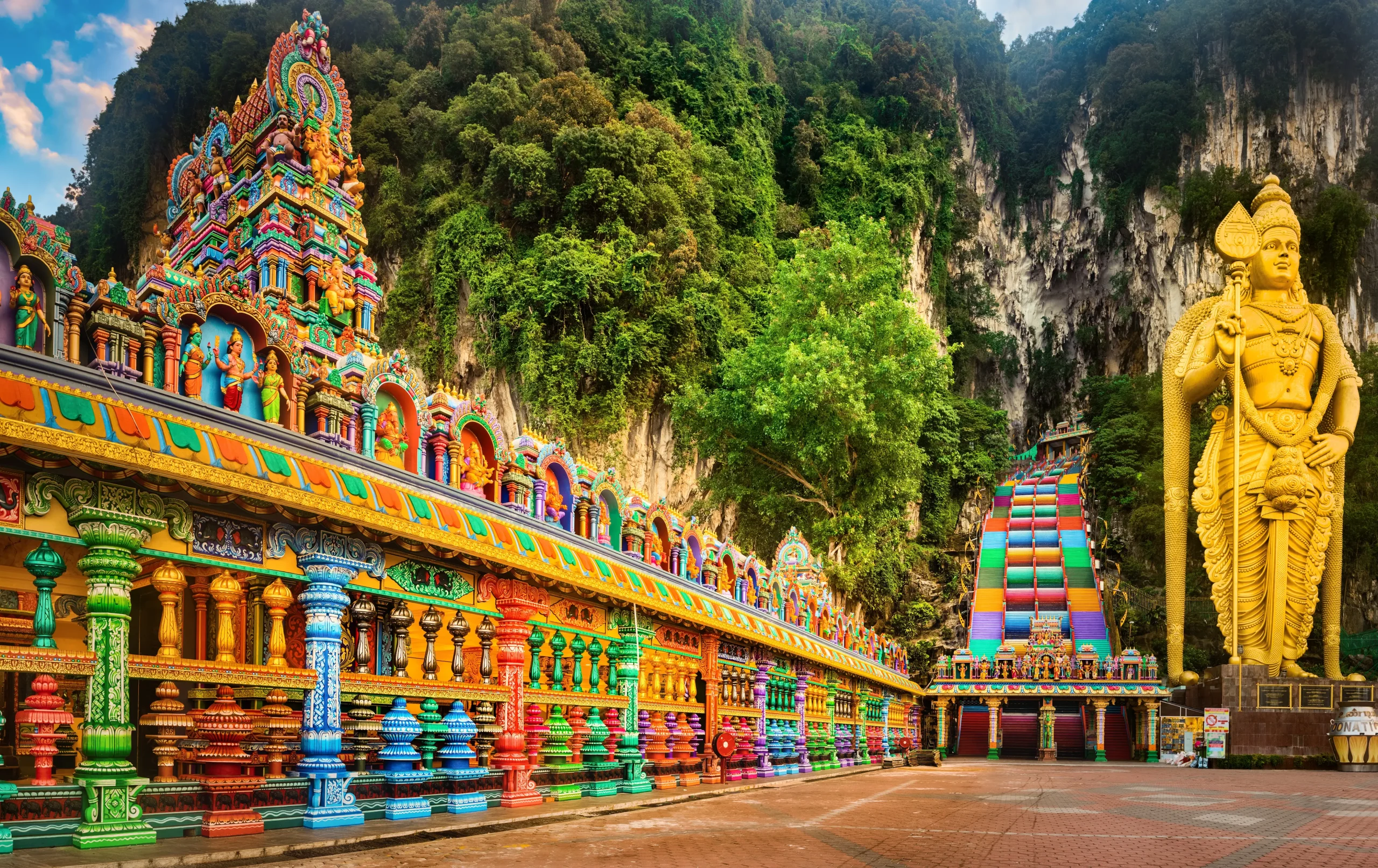 Visita alle spettacolari Batu Caves
