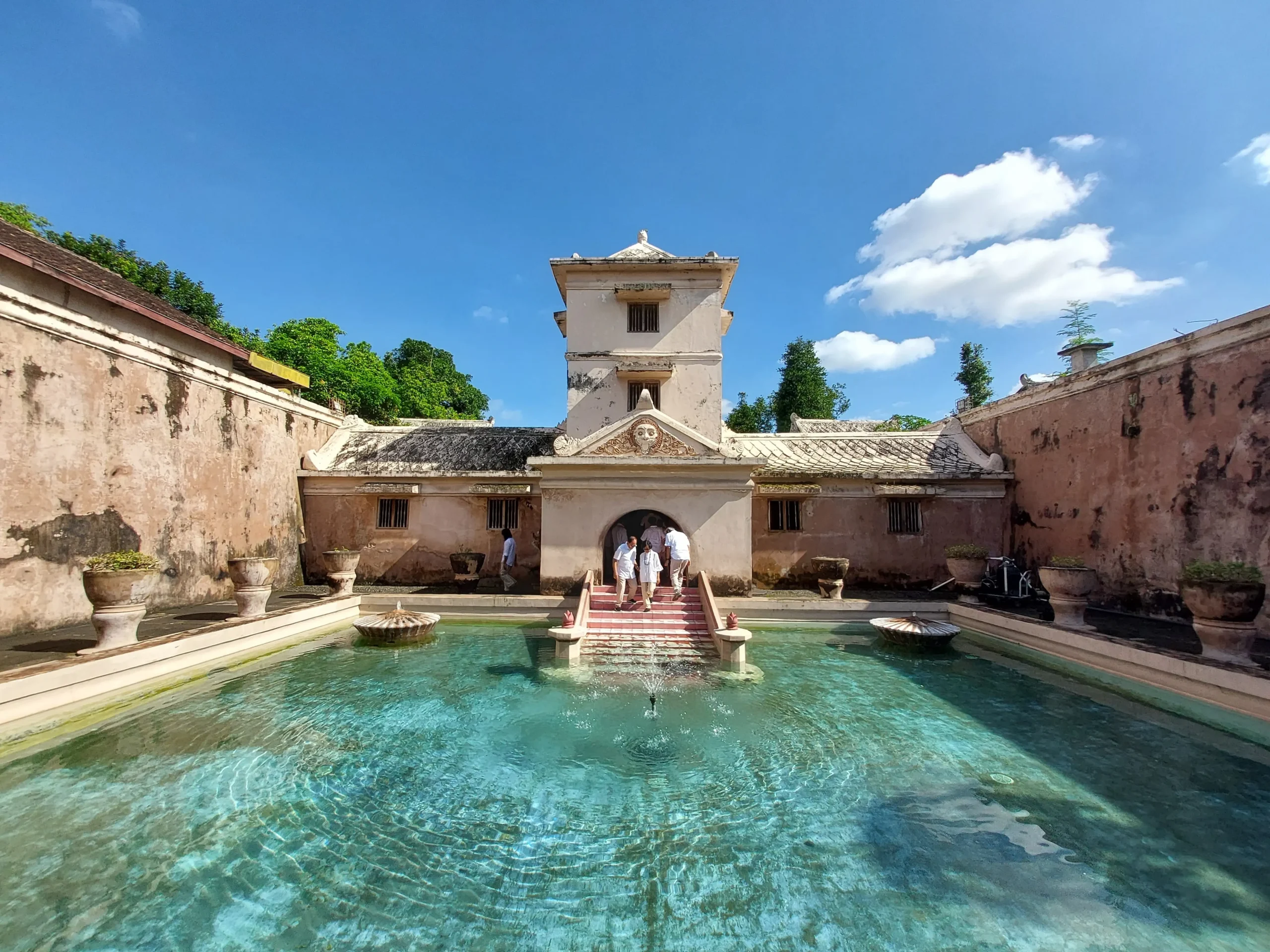 Il castello sull'acqua Taman Sari