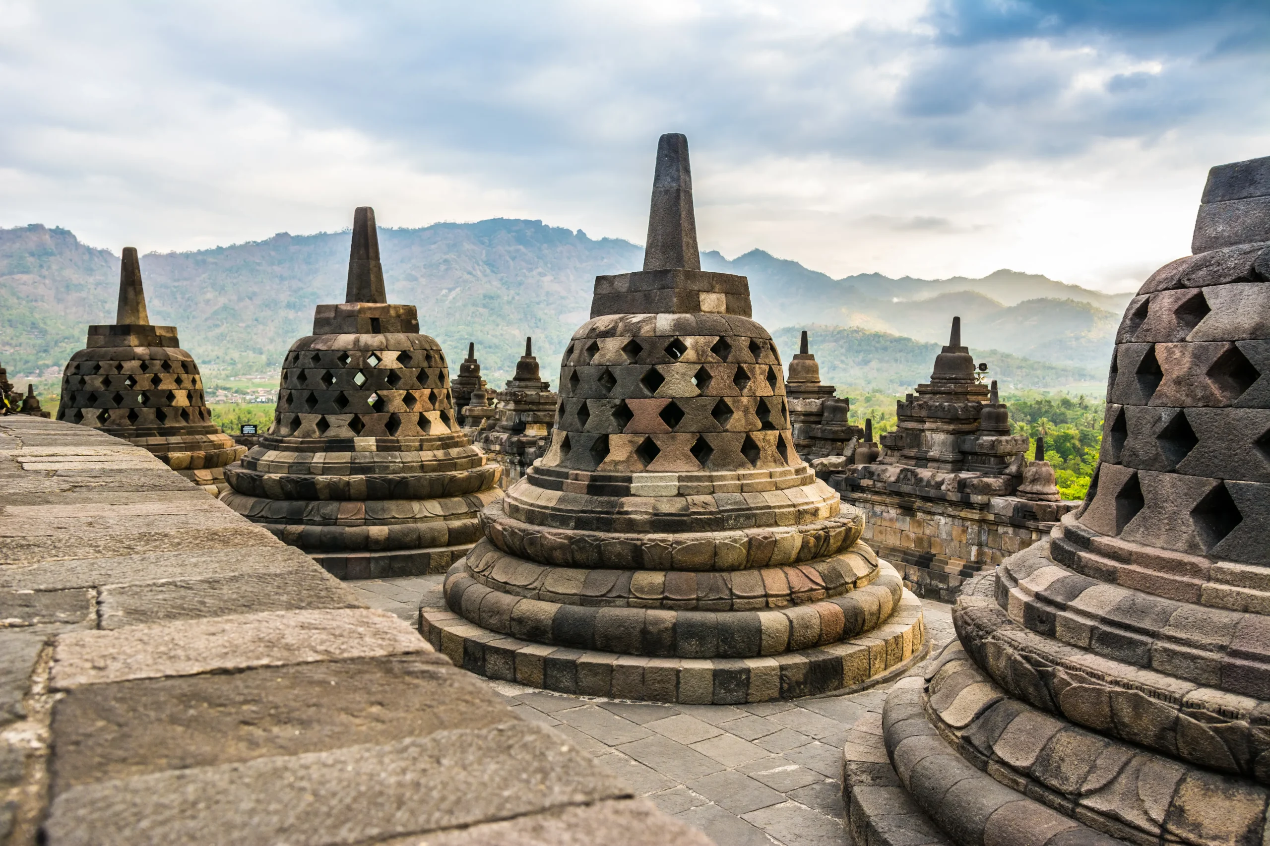 I templi di Borobudur e Prambanan