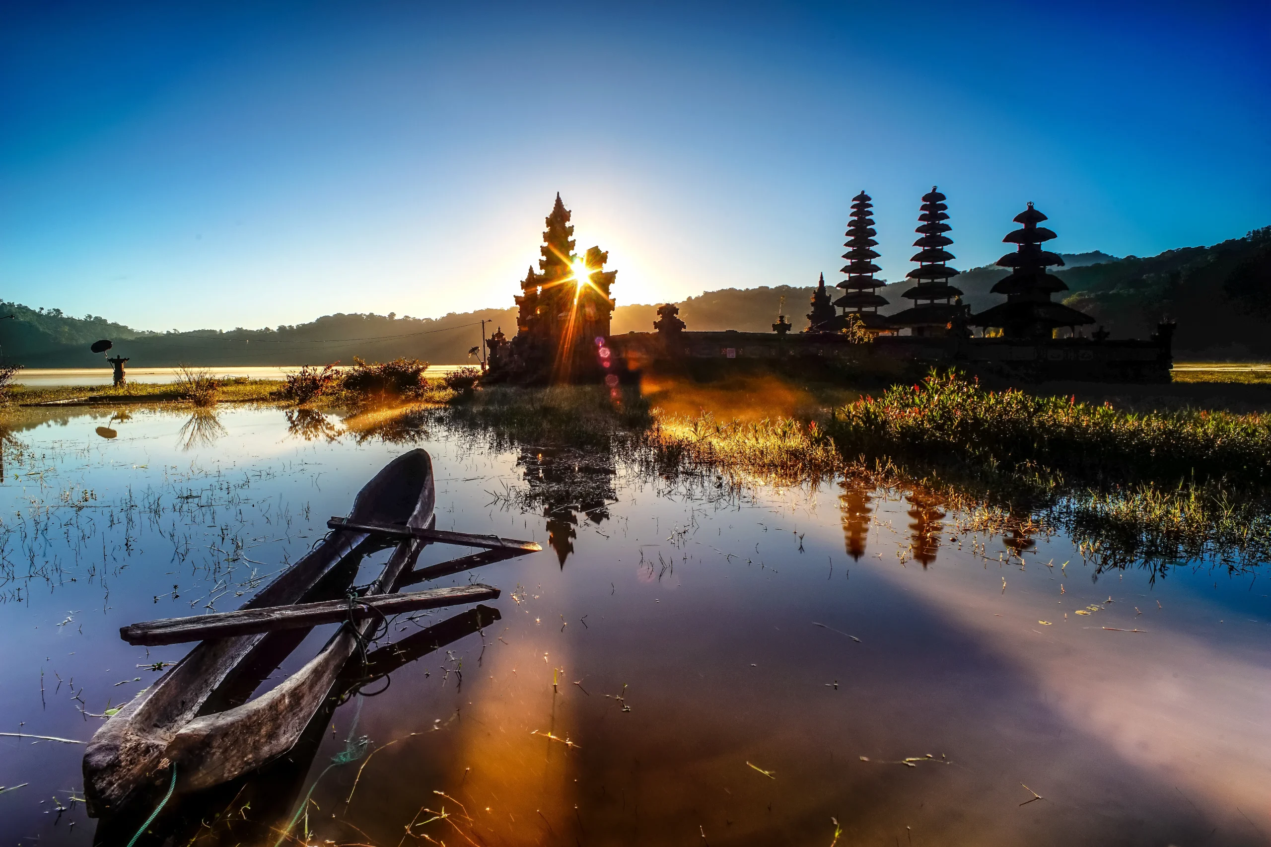 Esperienze locali tra mercati tradizionali, canoe sul lago e cultura rurale