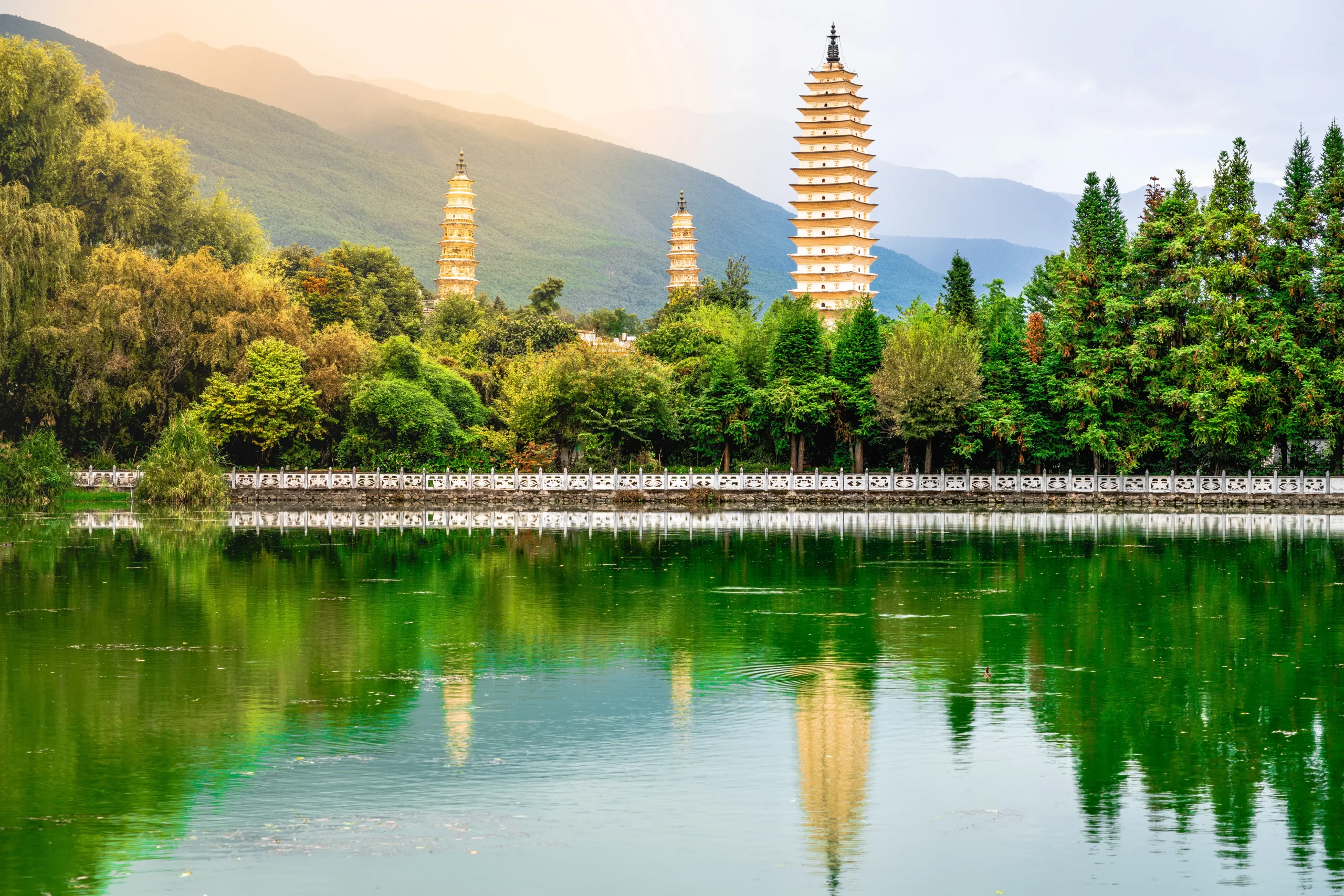 Esplorazione dello Yunnan tra Dali, Lijiang e le tradizioni autentiche dei villaggi Bai e Naxi