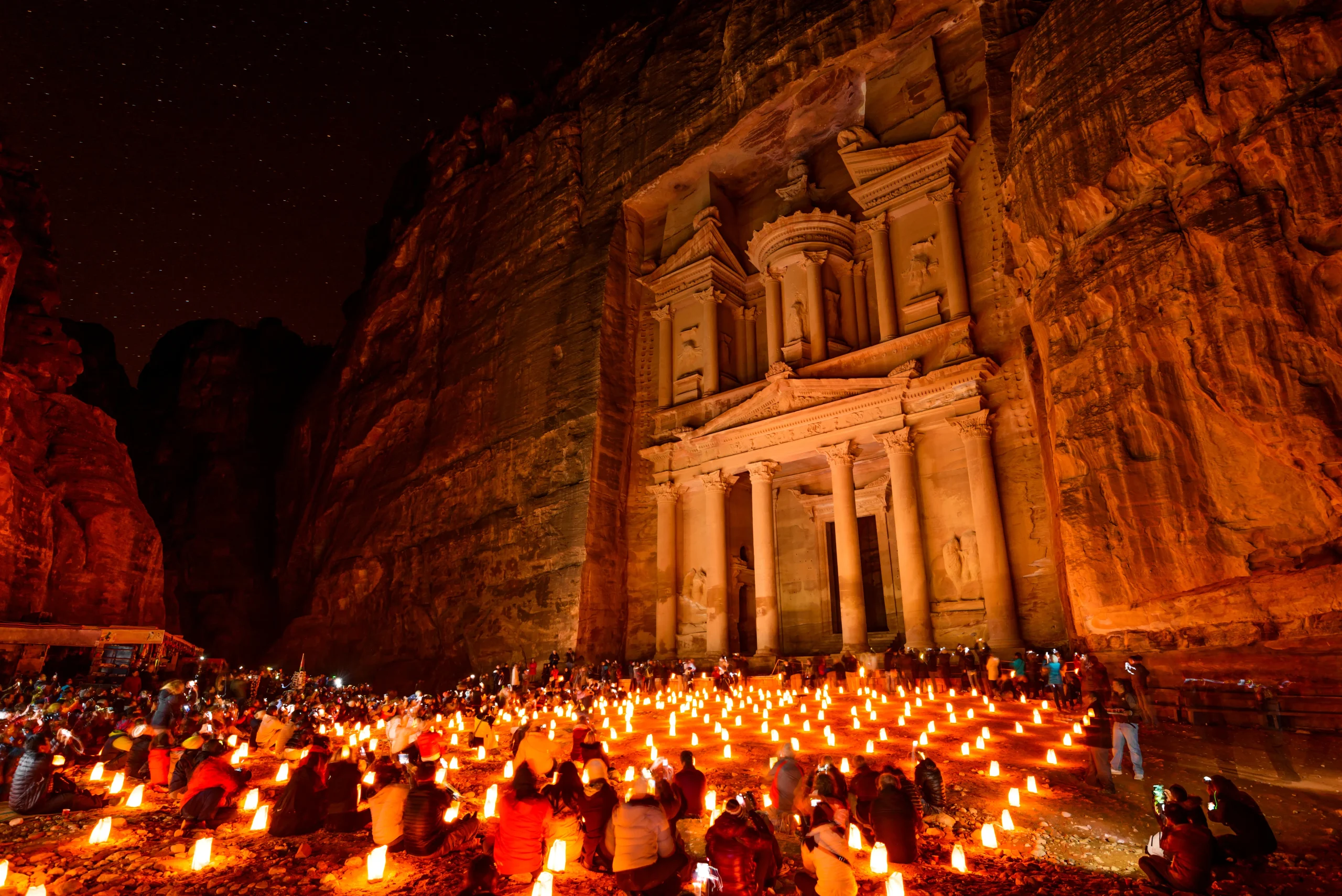 La leggendaria Petra, con l'esperienza serale facoltativa Petra by Night.
