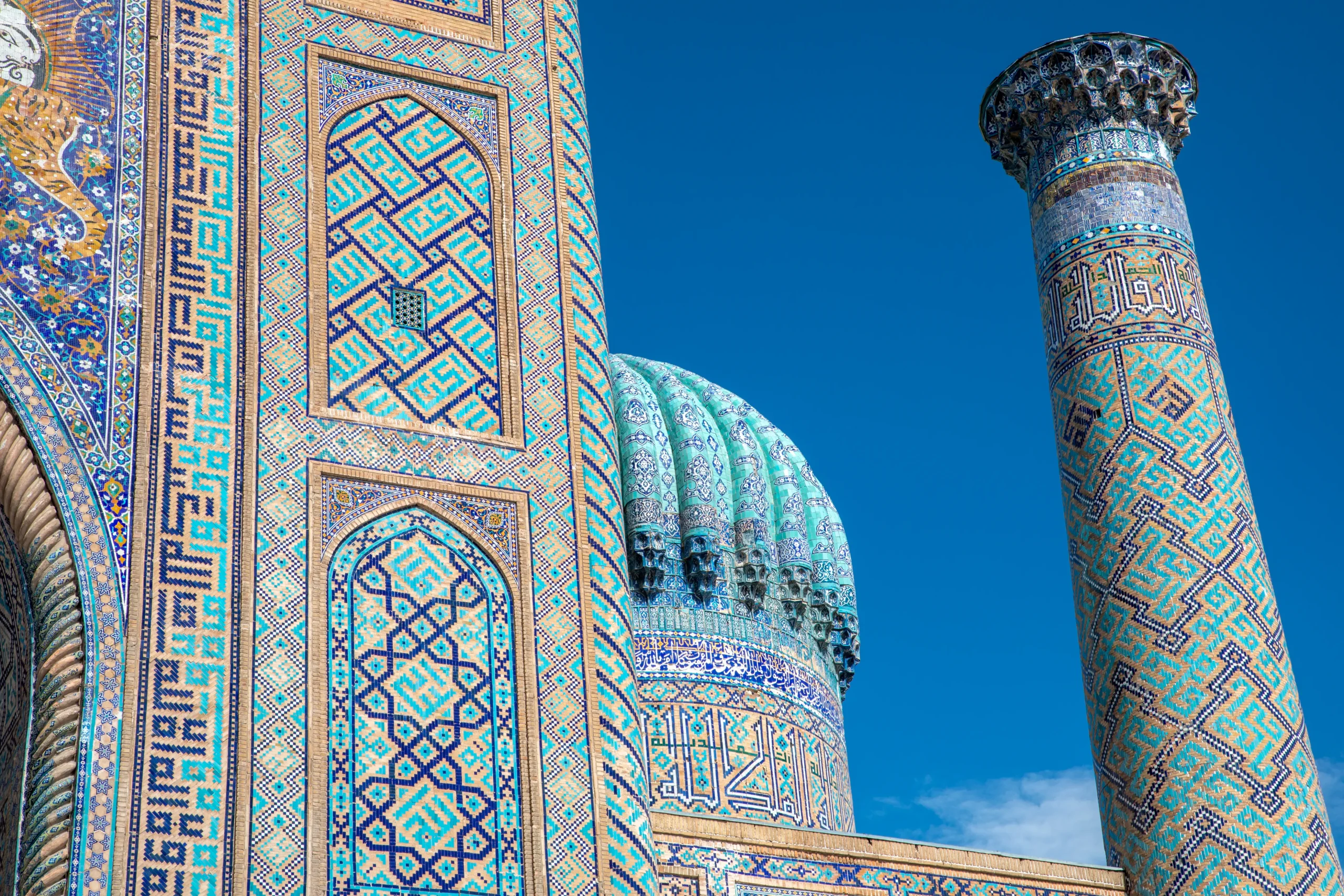 L’iconica piazza Registan di Samarcanda