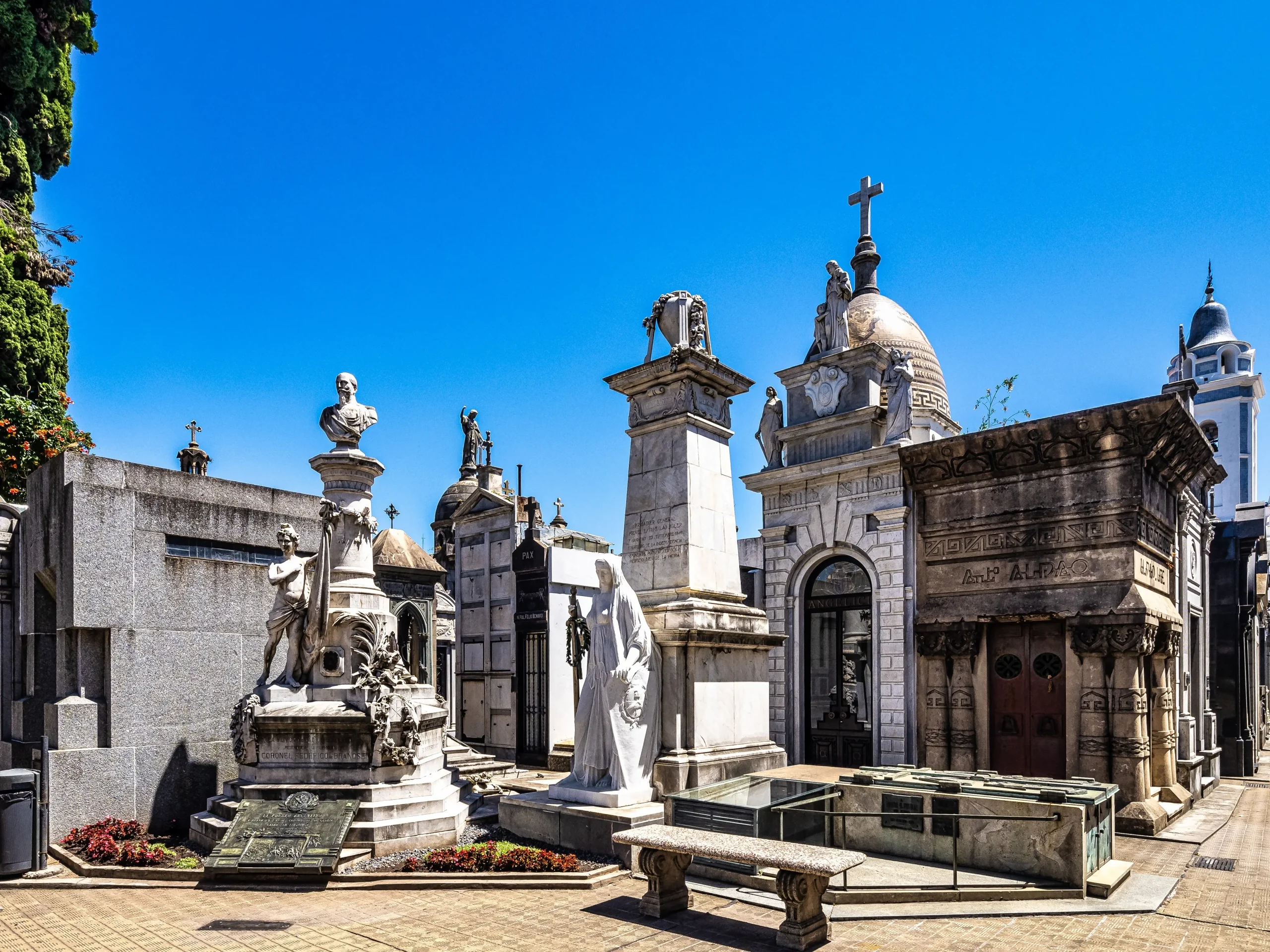 Il cimitero di Recoleta a Buenos Aires